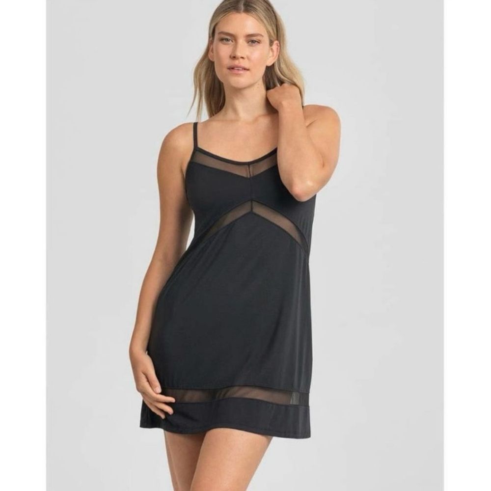 NWOT Honeylove Black Mesh-Trim Chemise Slip/Nighty, Small.